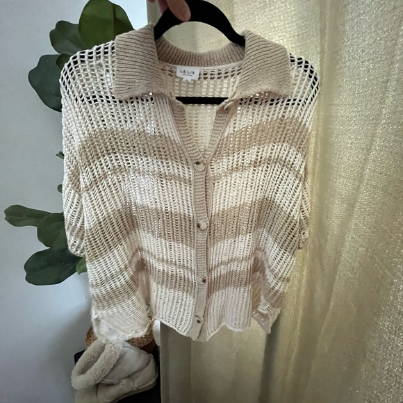 BNWOT, LE LIS Crochet Button Front Top - Picture 11 of 12